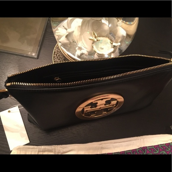 Tory Burch Envelope Clutch Wristlet Purse - Picture 3 of 3